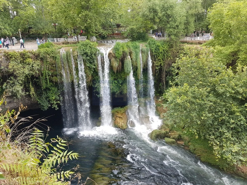 Top 10 des choses à faire à Antalya: plages, cascades et vieille ville
