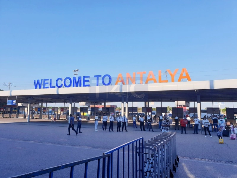 Türkiye'deki Tatil Yoğunluğu Sırasında Havaalanı Transferi Rezervasyonu Yapmak İçin İpuçları