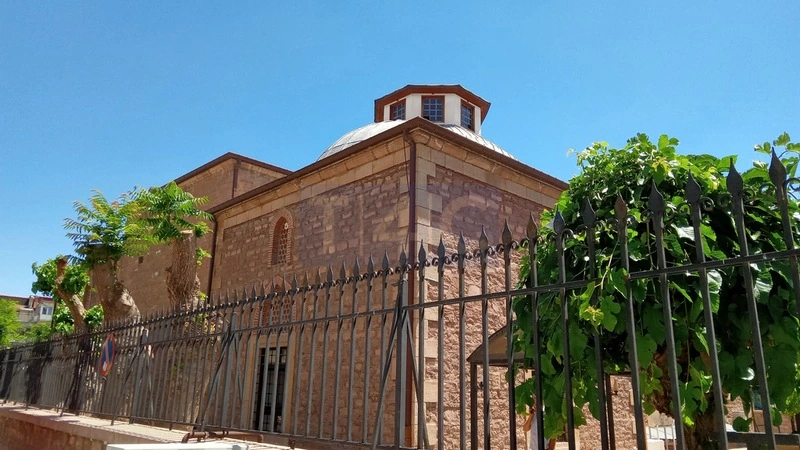 Budget-Friendly Options from Konya Airport to Seljuk Sites